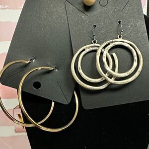 ❣️5|$25❣️Gold and Silver Hoop Earrings